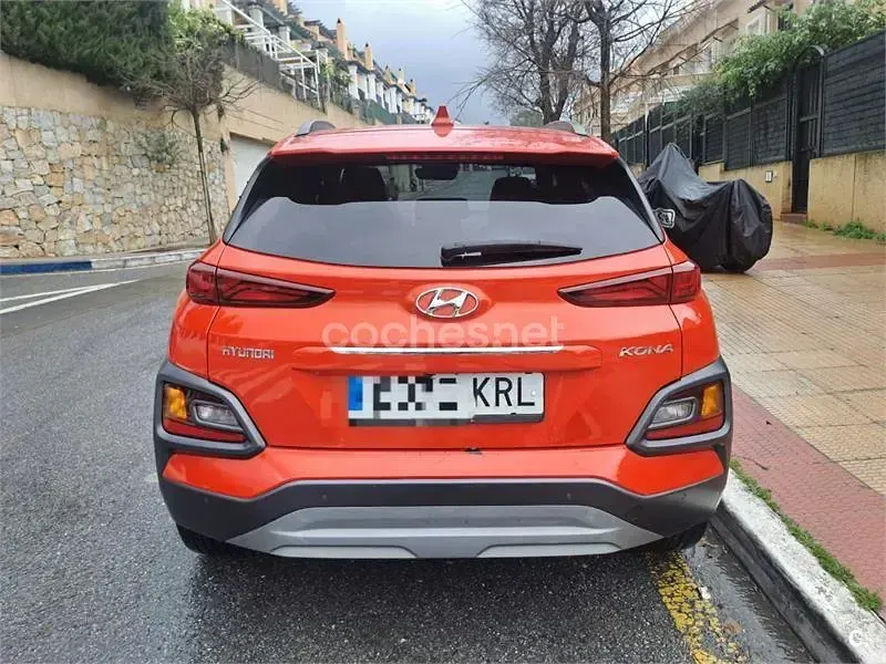 Usado Hyundai Kona 120 CV (88 kW) 2018 Rojo SUV