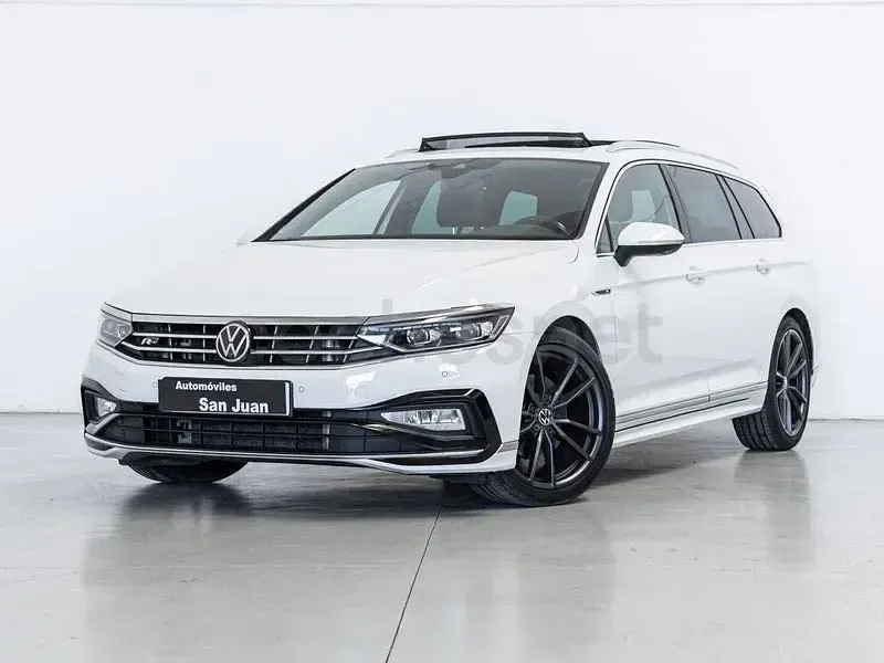 Usado VW Passat R-line 200 CV (147 kW) 2021 Blanco Familiar