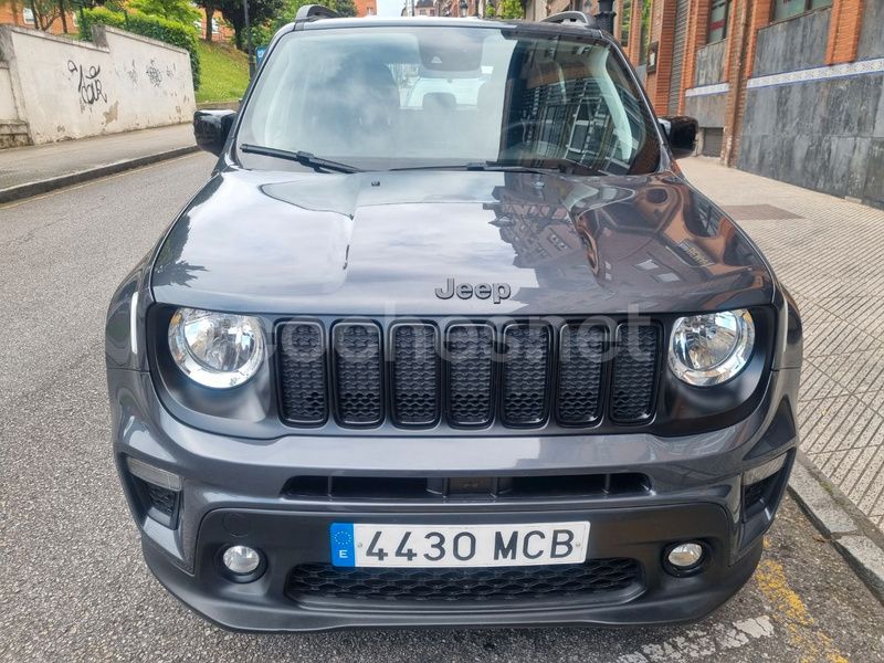 Usado Jeep Renegade Night Eagle 130 CV (95 kW) 2022 Verde SUV