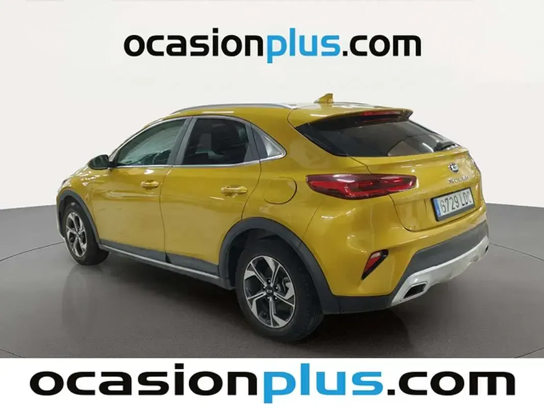 Usado Kia XCeed 120 CV (88 kW) 2019 Amarillo SUV