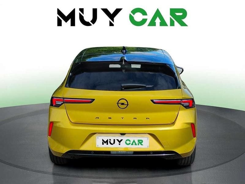 Usado Opel Astra S 131 CV (96 kW) 2023 Amarillo Utilitario