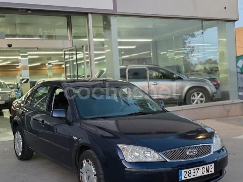 Azul Usado 2003 Ford Mondeo Ghia Berlina | 2999 € (Precio justo) - Imagen 1/4