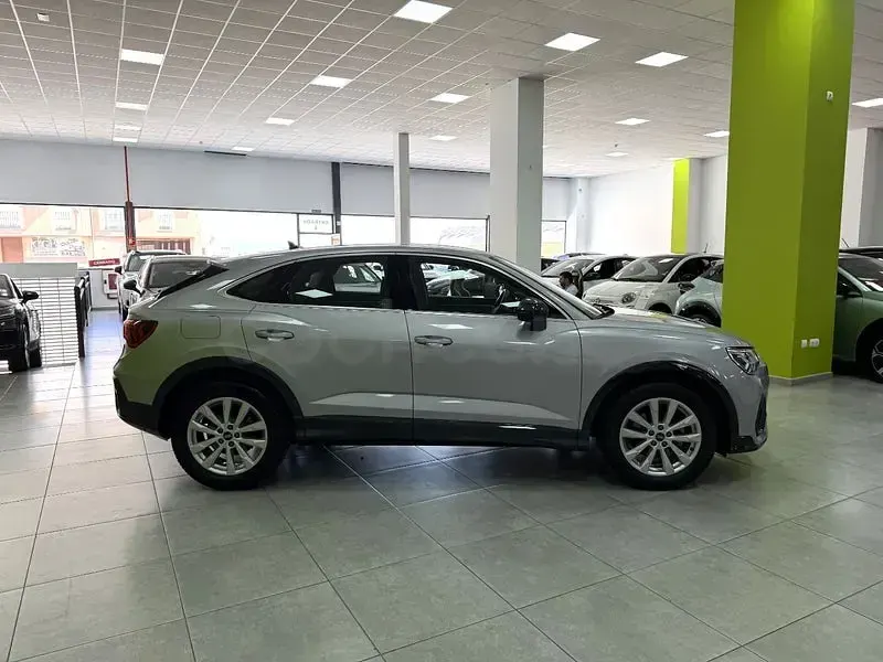 Usado Audi Q3 Sportback Premium 150 CV (110 kW) 2021 Gris / plata SUV