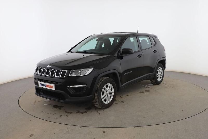 Negro Usado 2020 Jeep Compass Sport SUV | 15.799 € (Precio justo) - Imagen 1/3