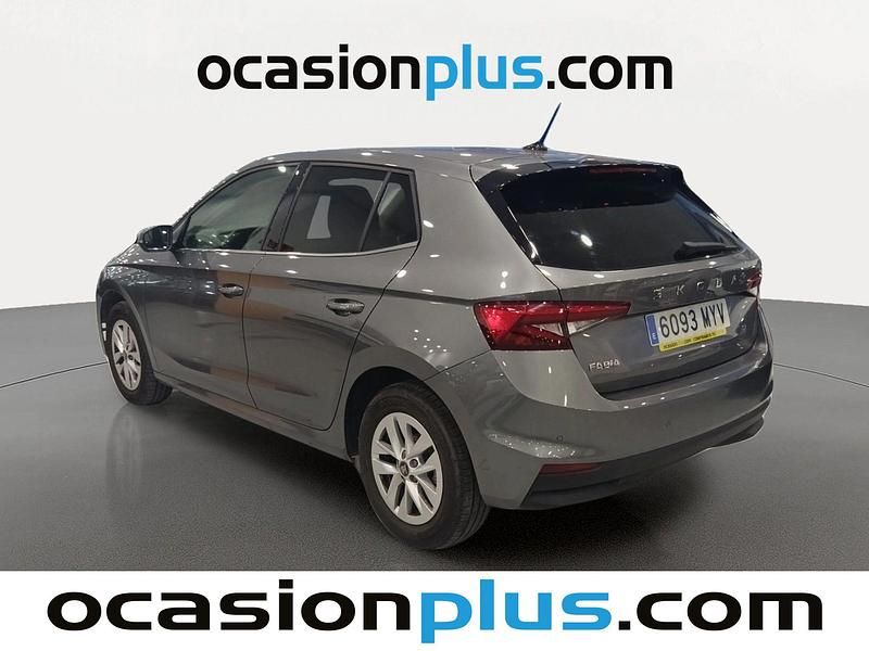 Usado Skoda Fabia Selection 95 CV (69 kW) 2025 Gris Utilitario