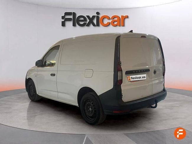 Usado VW Caddy Trendline 102 CV (75 kW) 2021 Blanco Monovolumen