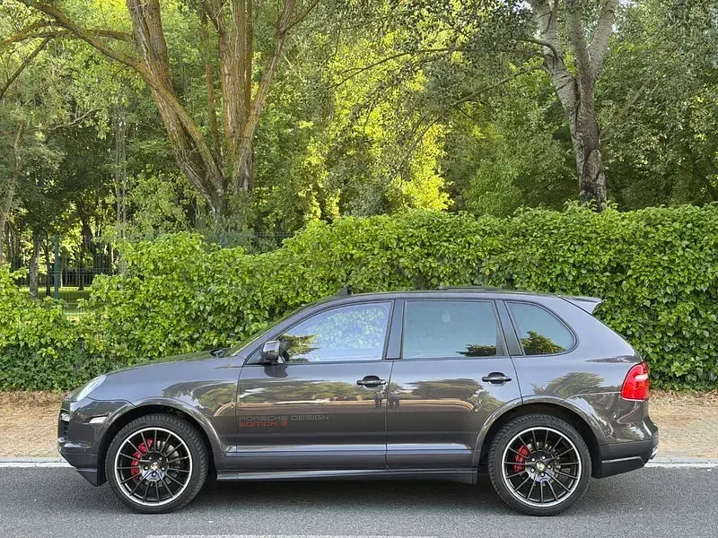 Usado Porsche Cayenne GTS 405 CV (297 kW) 2010 Gris / plata SUV