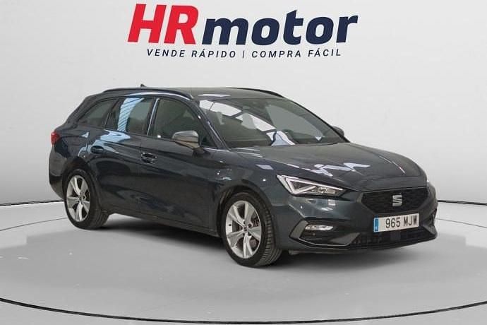 Usado Seat Leon FR 131 CV (96 kW) 2023 Gris Utilitario