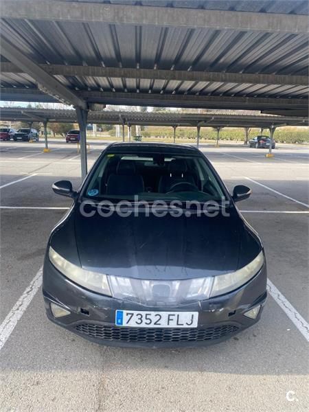 Negro Usado 2007 Honda Civic Comfort Berlina | 2300 € (Buen precio) - Imagen 1/4