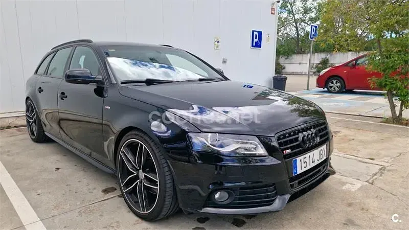 Usado Audi A4 S-Line 190 CV (139 kW) 2011 Negro Familiar