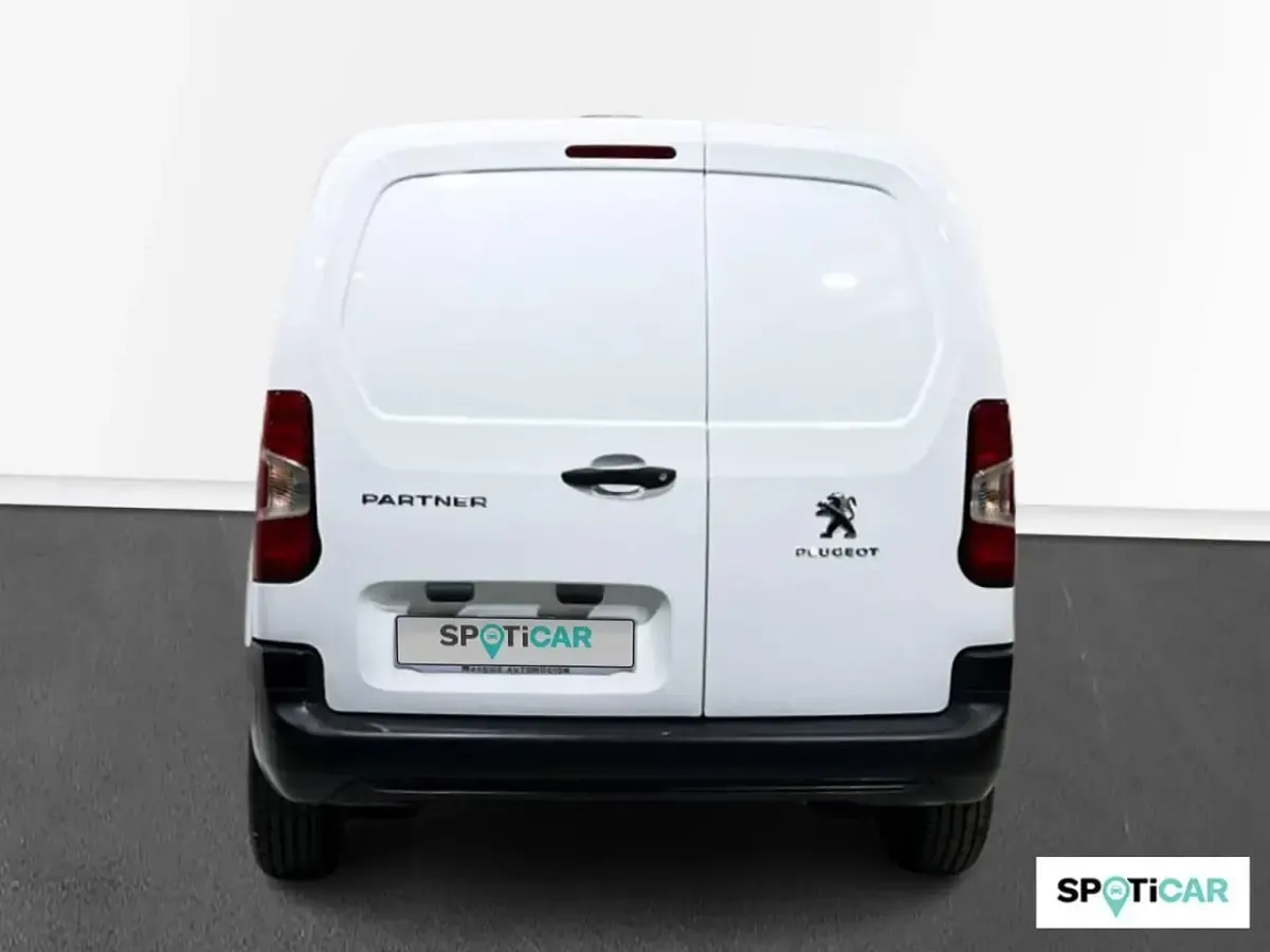 Usado Peugeot Partner 98 CV (72 kW) 2022 Blanco Monovolumen
