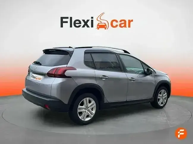 Begagnad Peugeot 2008 Active 100 HK (73 kW) 2021 Grå SUV