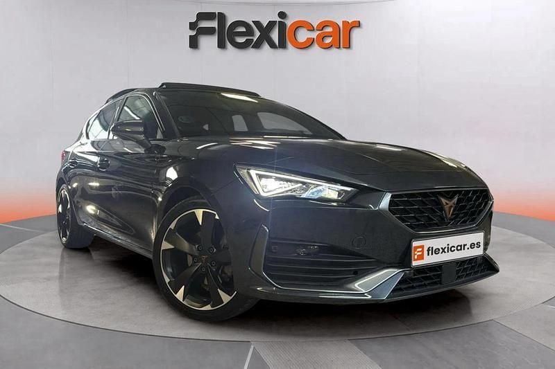 Gris Usado 2024 Cupra Leon Berlina | 23.590 € (Buen precio) - Imagen 1/4
