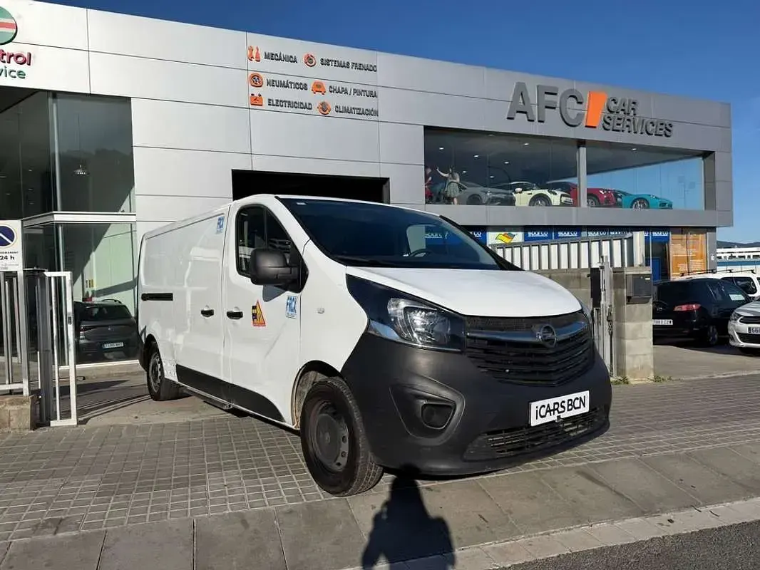 Usado Opel Vivaro Expression 95 CV (69 kW) 2018 Blanco Monovolumen