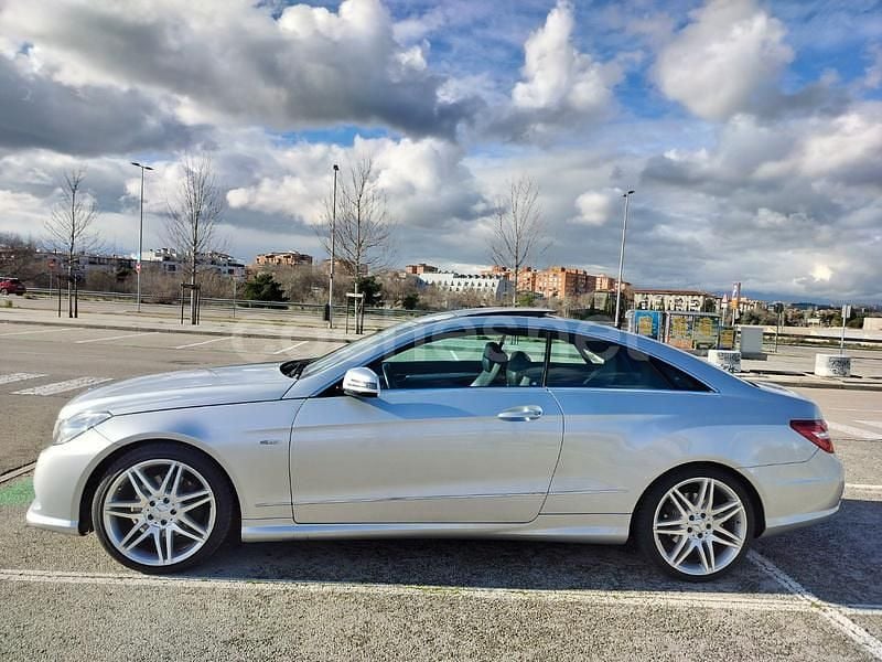 Usado Mercedes E350 231 CV (169 kW) 2011 Gris / plata Coupe