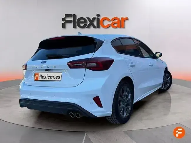 Usado Ford Focus ST-Line 155 HP (114 kW) 2024 Branco