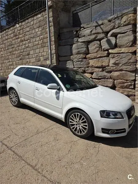 Usado Audi A3 Sportback Ambiente 125 CV (91 kW) 2011 Blanco Utilitario