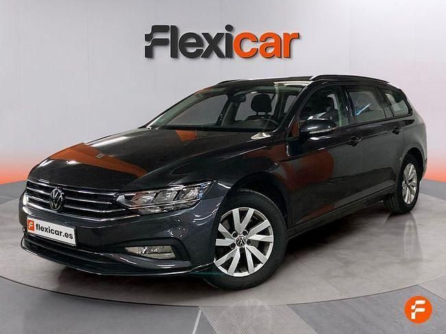 Usado VW Passat 122 CV (89 kW) 2020 Gris Familiar