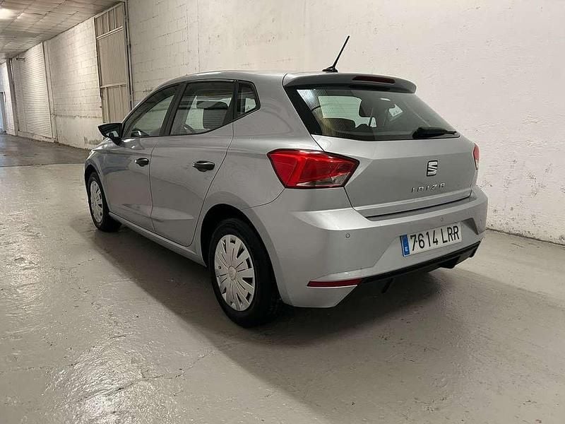 Usado Seat Ibiza Reference 80 HP (58 kW) 2021 Cinzento Citadino