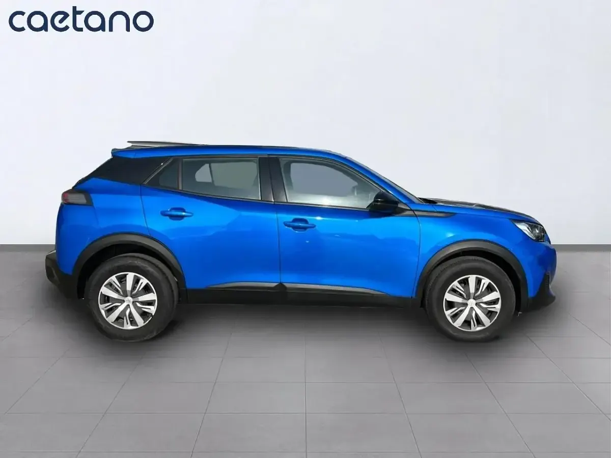 Usado Peugeot 2008 Active 100 CV (73 kW) 2023 Azul SUV