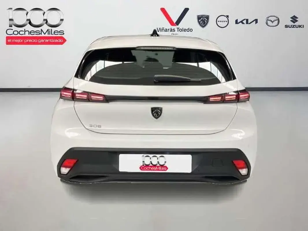 Usado Peugeot 308 Active 110 CV (80 kW) 2022 Blanco Utilitario