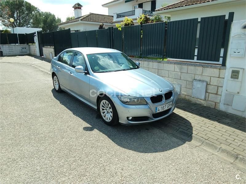 Usado BMW 320 177 CV (130 kW) 2009 Azul Berlina