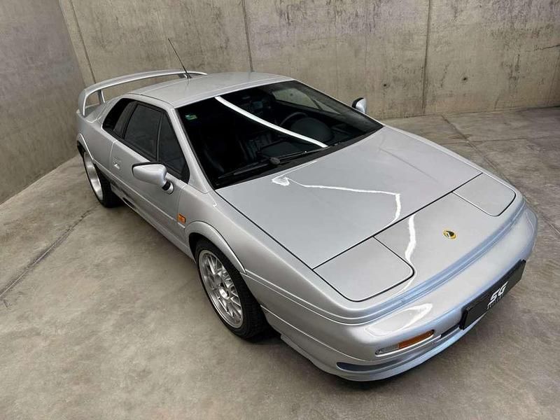 Usado Lotus Esprit 354 CV (260 kW) 2002 Plateado Coupe