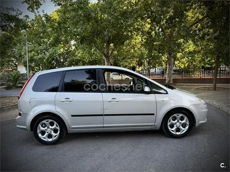 Usado Ford C-MAX Ghia 115 CV (84 kW) 2009 Gris / plata Monovolumen