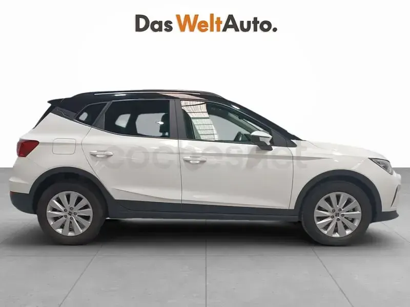 Usado Seat Arona Style 115 CV (84 kW) 2025 Blanco SUV