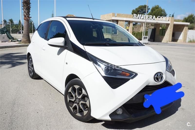 Blanco Usado 2019 Toyota Aygo X-play Utilitario | 10.900 € (Precio justo) - Imagen 1/4