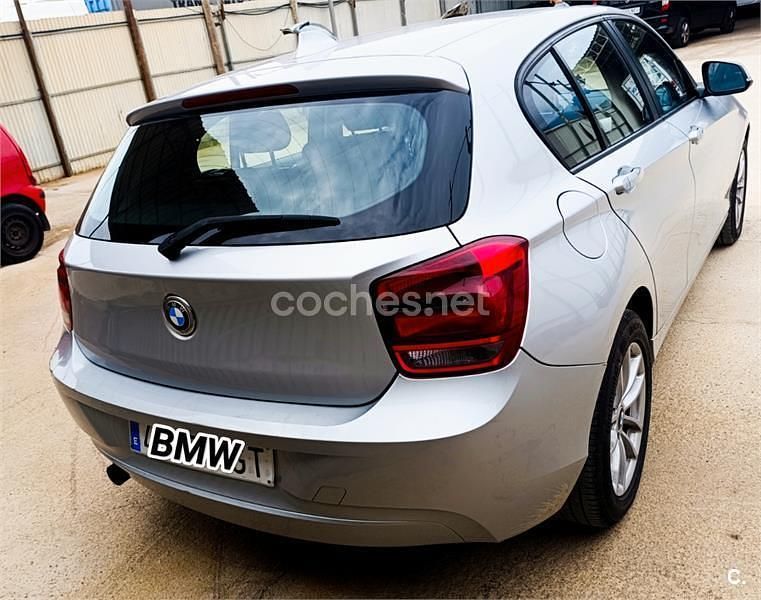 Usado BMW 116 136 HP (100 kW) 2011 Cinzento Citadino