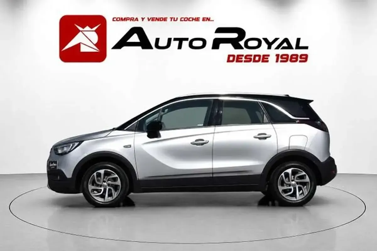Usado Opel Crossland Selective 102 CV (75 kW) 2019 Plateado SUV