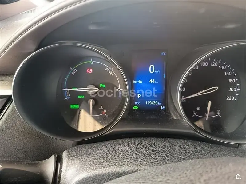 Usado Toyota C-HR Advance 122 CV (89 kW) 2017 Gris / plata SUV