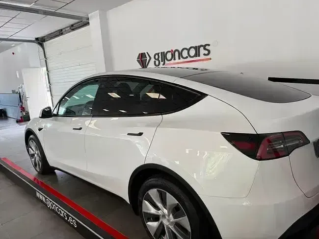 Usado Tesla Model Y 378 kW (514 CV) 2023 Eléctrico SUV