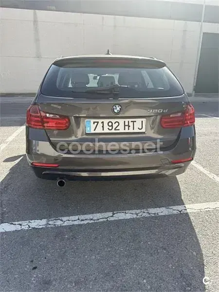 Begagnad BMW 320 184 HK (135 kW) 2013 Grå Kombi