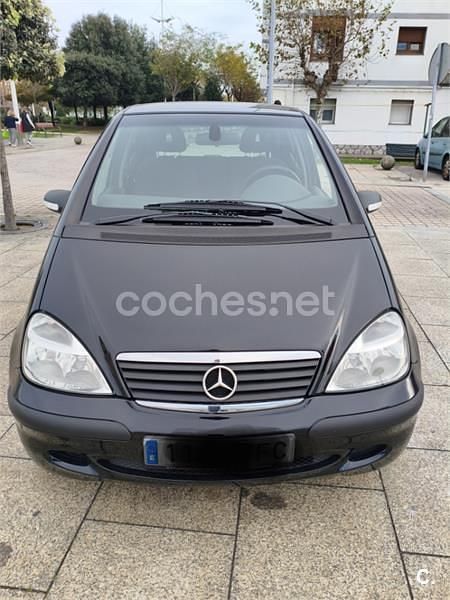 Usado Mercedes A140 Classic 82 CV (60 kW) 2004 Negro Monovolumen