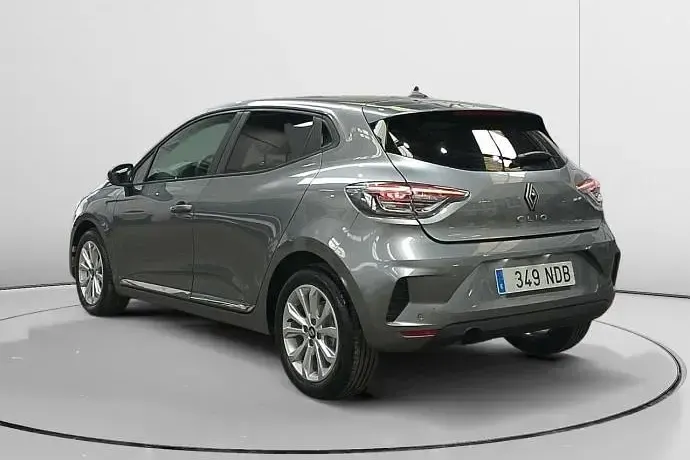 Usado Renault Clio Evolution 101 CV (74 kW) 2025 Utilitario