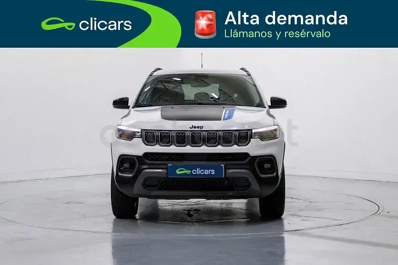 Usado Jeep Compass Trailhawk 240 CV (176 kW) 2024 Blanco SUV