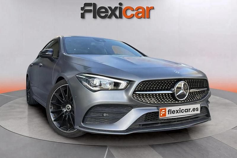 Usado Mercedes CLA200 163 CV (119 kW) 2022 Gris Coupe