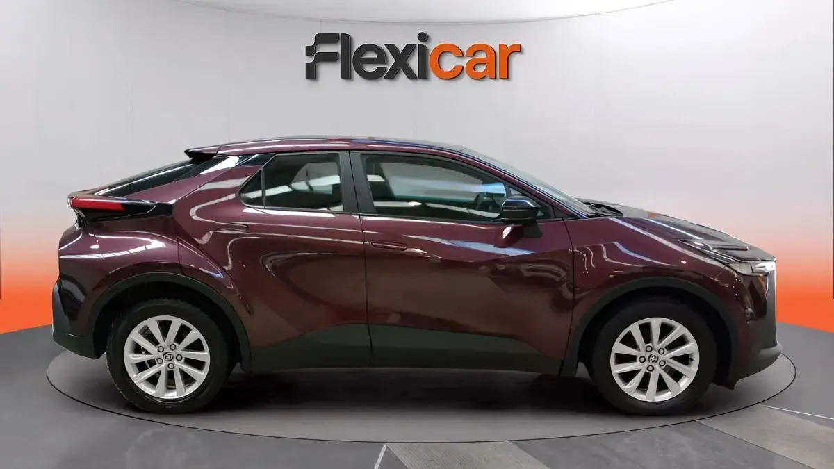 Usado Toyota C-HR Active 140 CV (102 kW) 2024 Violeta SUV