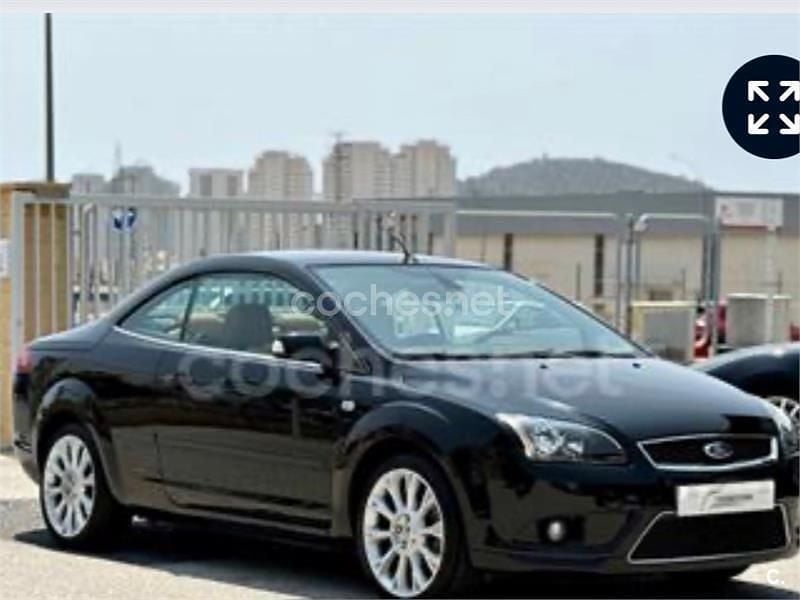 Usado Ford Focus Cabriolet Titanium 145 CV (106 kW) 2007 Azul Descapotable