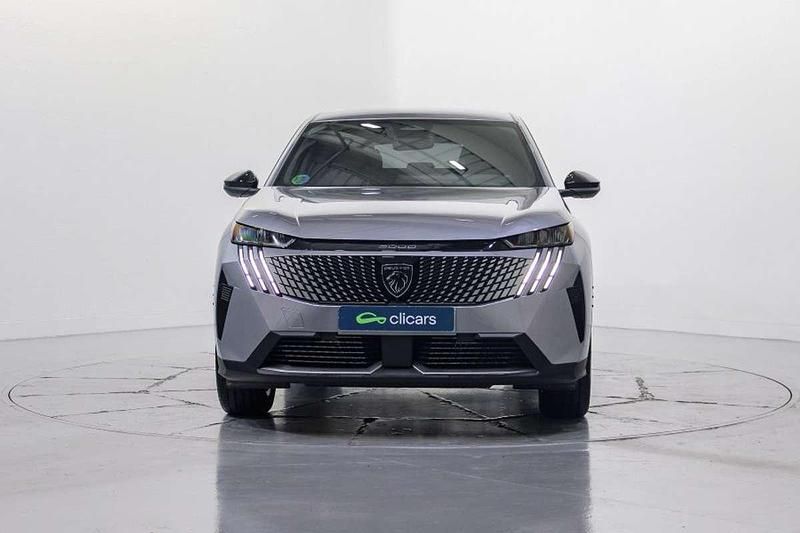 Usado Peugeot 3008 Allure 136 CV (100 kW) 2025 Plateado SUV