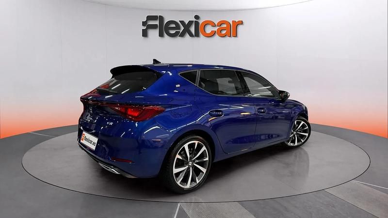 Usado Seat Leon FR 150 CV (110 kW) 2021 Azul Utilitario