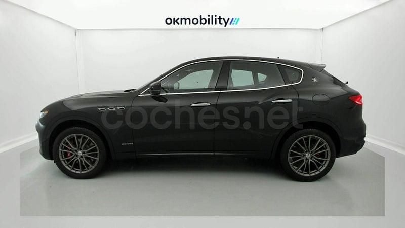 Usado Maserati Levante 350 CV (257 kW) 2021 Negro SUV