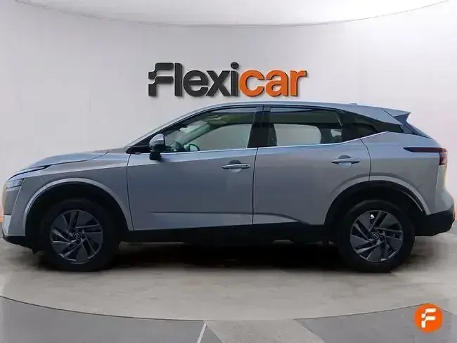 Usado Nissan Qashqai Acenta 158 CV (116 kW) 2023 Gris SUV
