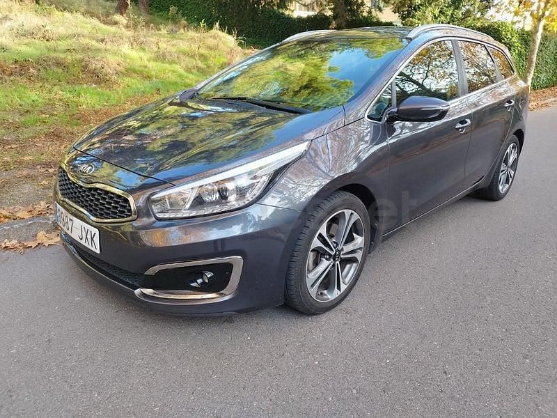 Usado Kia Ceed Sportswagon 120 CV (88 kW) 2017 Gris Familiar