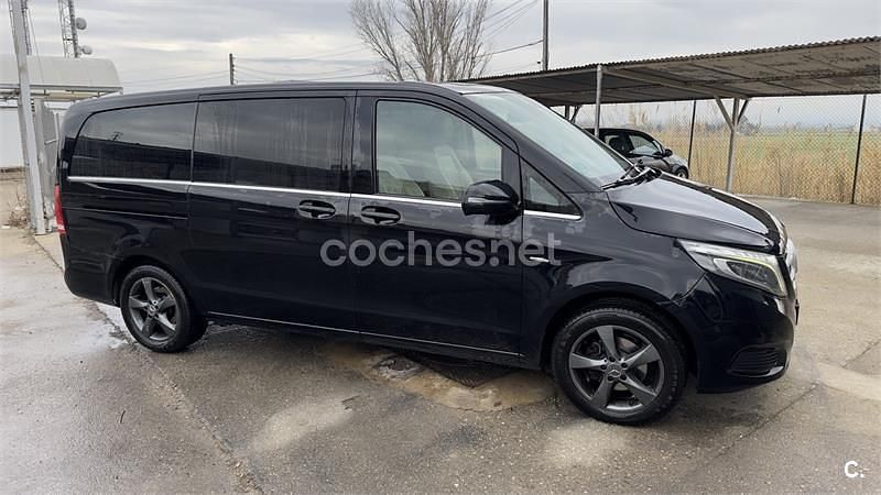 Negro Usado 2017 Mercedes V220 Exclusive Monovolumen | 27.900 € (Caro) - Imagen 1/4
