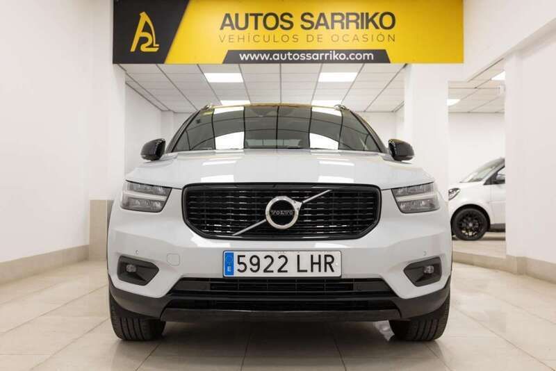 Usado Volvo XC40 R-Design 261 CV (191 kW) 2020 Gris SUV