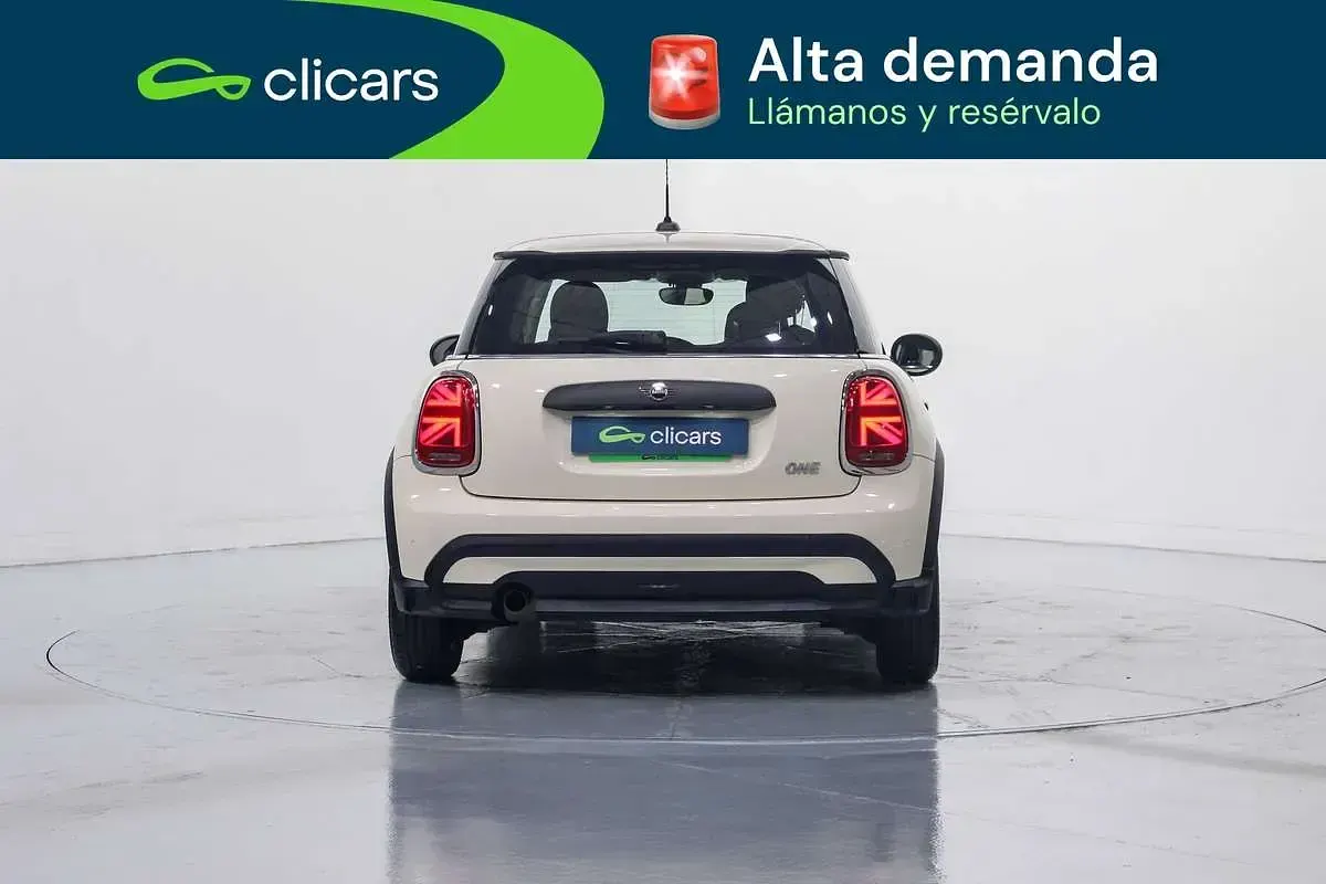 Usado Mini Cooper 136 CV (100 kW) 2022 Blanco Utilitario