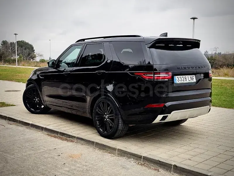 Usado Land Rover Discovery HSE 240 CV (176 kW) 2021 Negro SUV